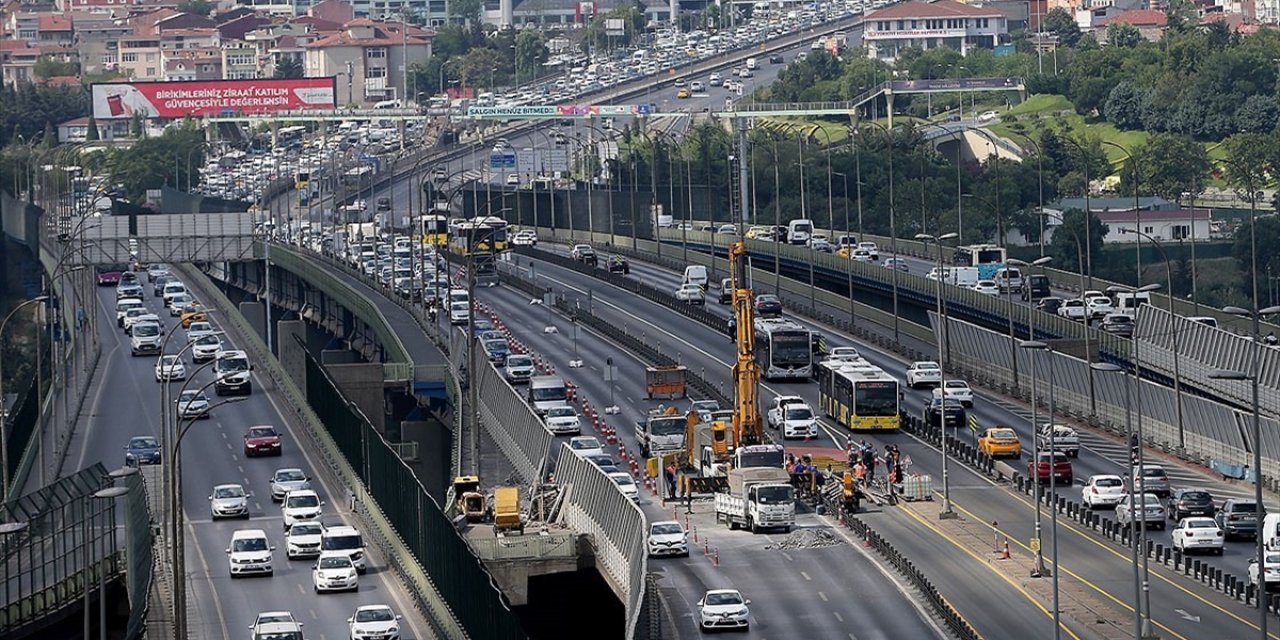 Haliç Köprüsü'nü Kullanacaklara Dikkat! Bir Hafta Boyunca Kapalı Kalacak