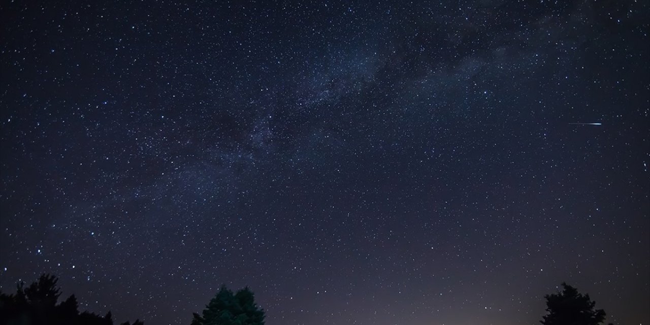 Kayseri'deki Gökyüzü Meraklıları 12 Ağustos'taki Meteor Yağmurunu Erciyes'te İzleyecek