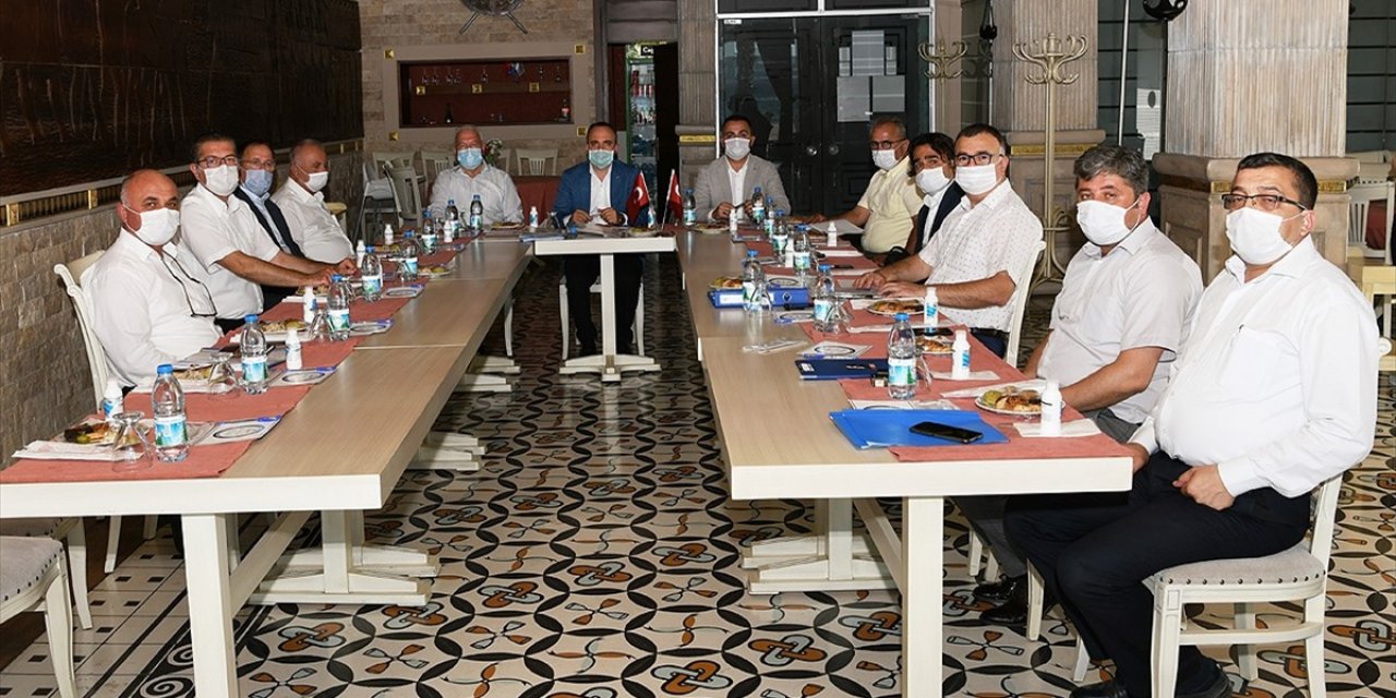 AK Parti TBMM Grup Başkanvekili Turan: 'Asıl Rekabet Hizmet Yarışı Olmalıdır'