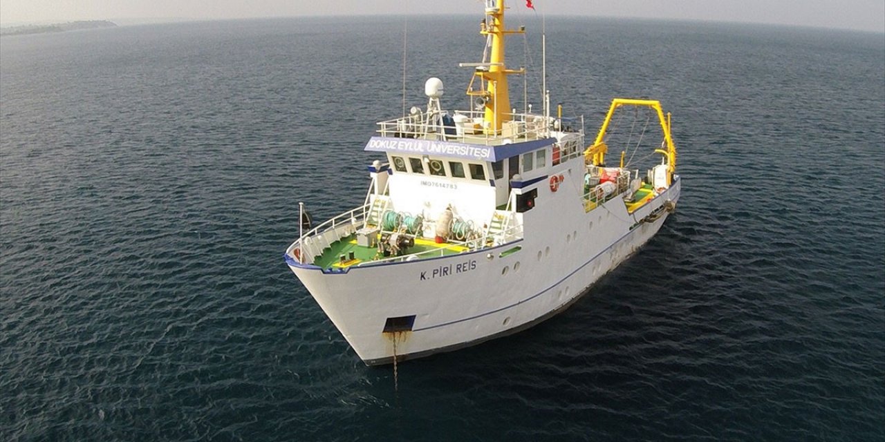Koca Piri Reis Araştırma Gemisi Karadeniz'de Gaz Hidrat Kaynaklarını Araştıracak