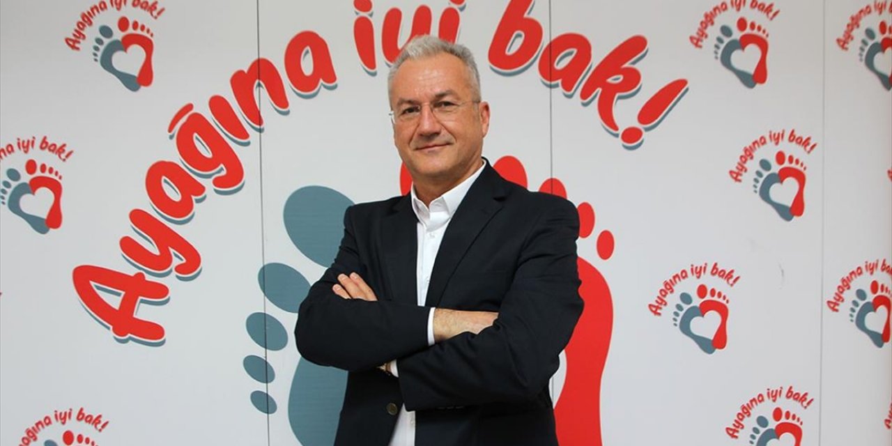 Uzmanından Diyabet Hastalarına 'Ayak Yarasına Dikkat Edin' Uyarısı