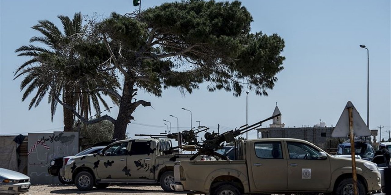 Hafter Milisleri Libya'da Petrol Hilali Bölgesindeki Briga'ya Doğru Harekete Geçti