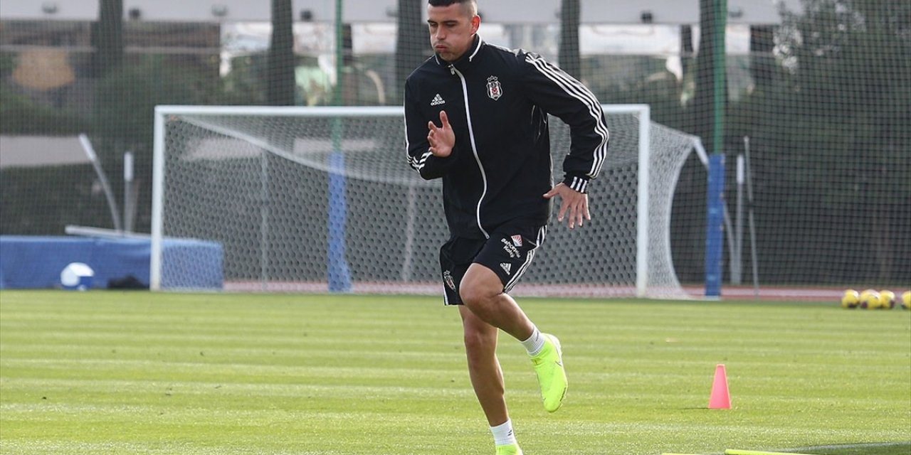 Beşiktaş'ta Şilili Savunma Oyuncusu Enzo Roco'nun Sözleşmesi Feshedildi