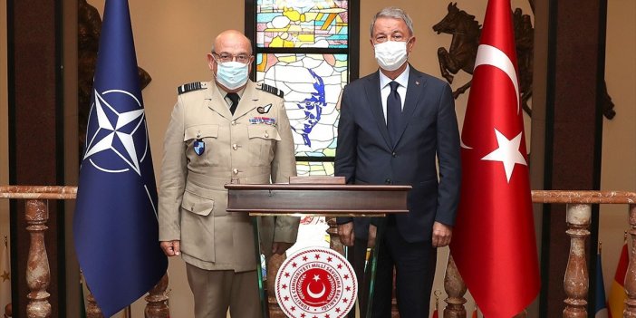 Bakan Akar, NATO Askeri Komite Başkanı Orgeneral Peach İle Görüştü