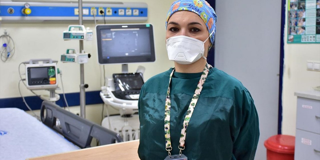 Acil Tıp Asistanı Doktor Tanrıkulu: 'Hastalığı Bulaştırmayı Önlemek de Bir Tür Hayat Kurtarmak'