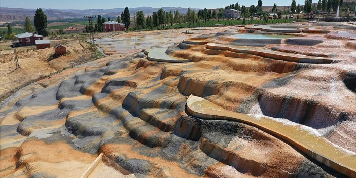 'Pamukkale'nin Kardeşi' Altınkale Ziyaretçilerini Ağırlamayı Bekliyor