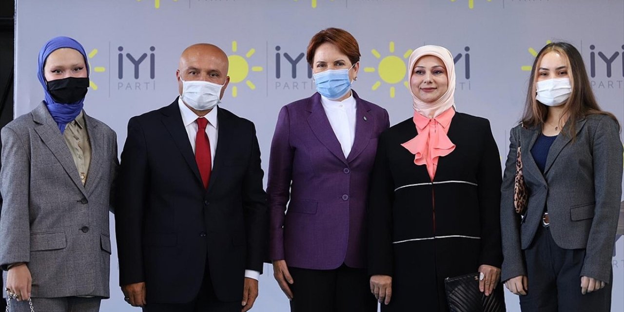 İYİ Parti'ye Bir Milletvekili Daha Katıldı