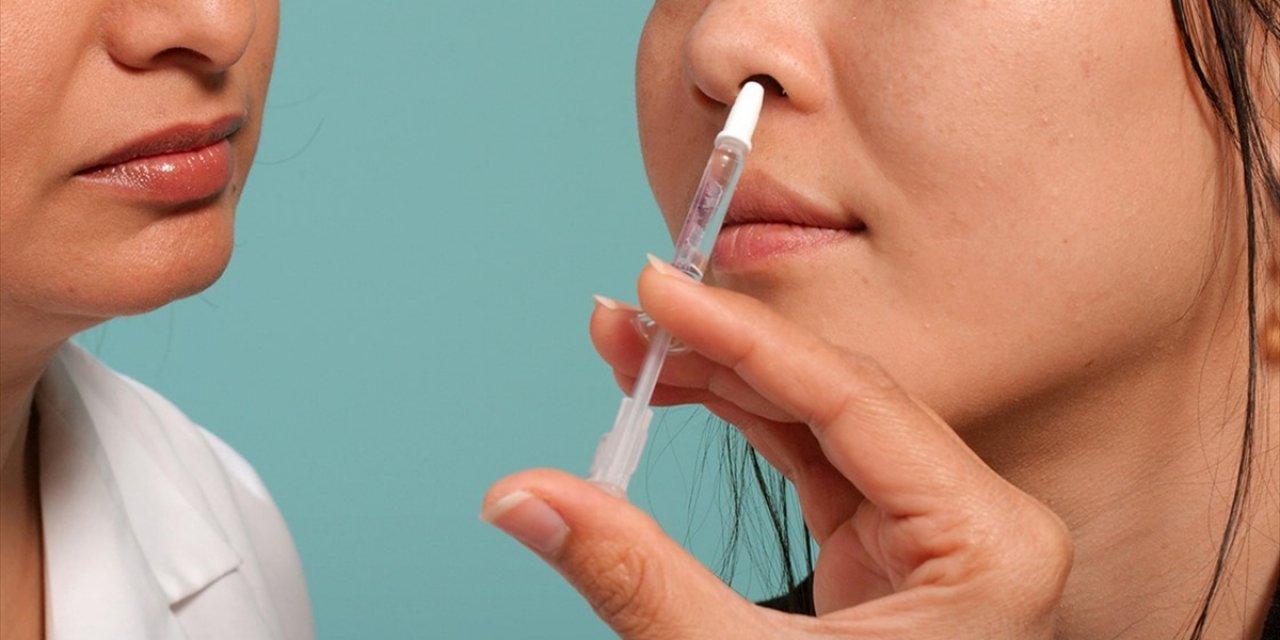 Çin Burun Spreyi Formundaki Kovid-19 Aşı Adayının İnsanlar Üzerinden Test Edilmesini Onayladı