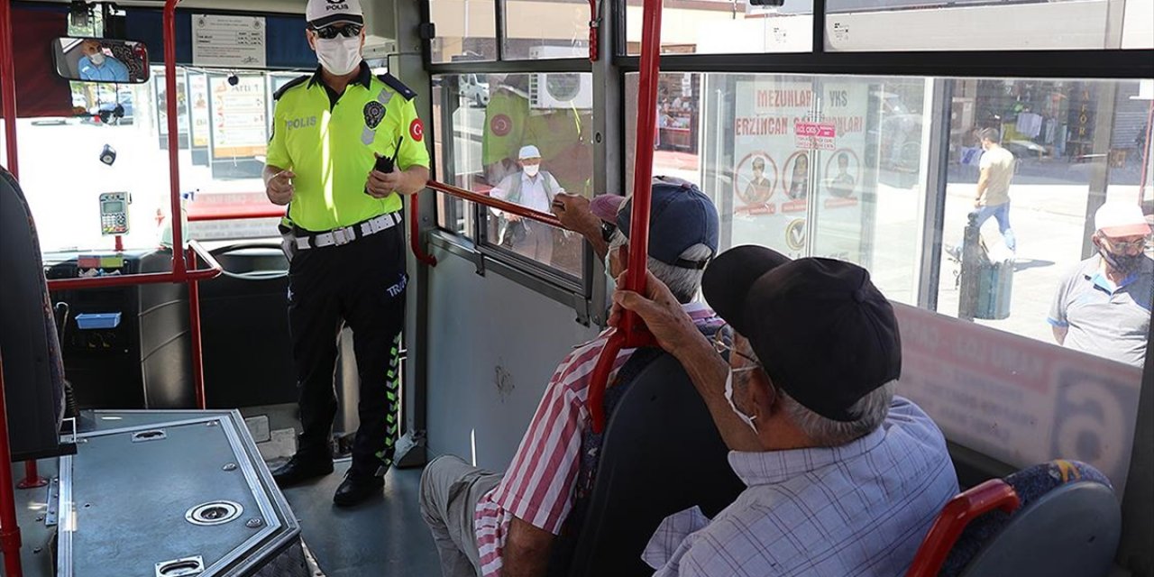 Salgınla Mücadele Kapsamında 65 Yaş üstündeki vatandaşlara Yeni Tedbirler getirildi