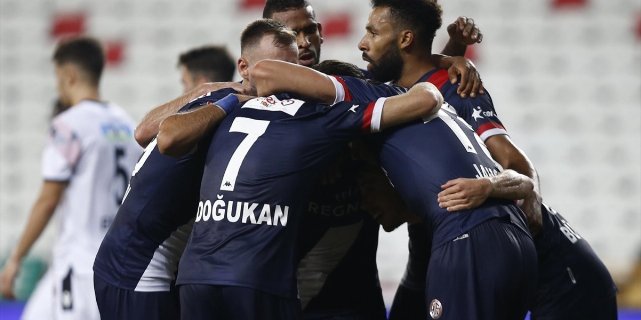 Fraport TAV Antalyaspor Lige Galibiyetle Başladı