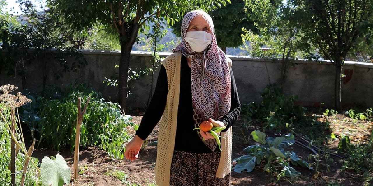 Kovid-19 Atlatan 70 Yaşındaki Güneş: 'Her Saniye Hayatım Gözümün Önünden Film Gibi Geçiyordu'
