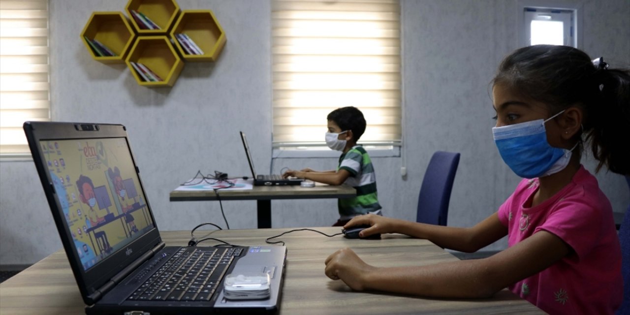 Uzmanından Uzaktan Eğitim Döneminde Ailelere Öneriler