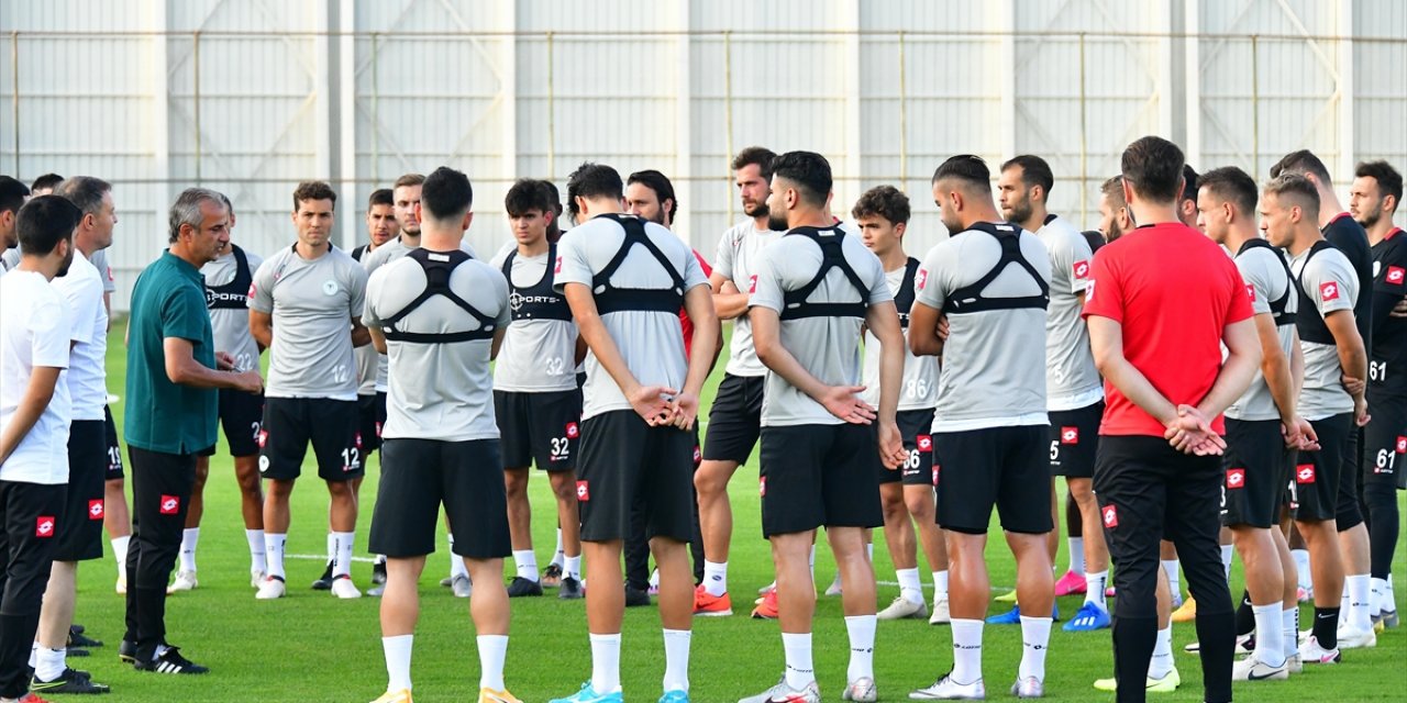 Bugün Konya'da hareketli bir gün yaşandı Konyaspor'da bir ilk yaşandı ilk kez Antrenmana çıktı
