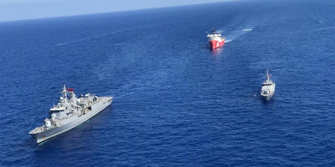 MSB: 'Araştırma Gemilerine Koruma ve Refakat Görevini Kararlı Bir Şekilde Sürdürüyoruz'