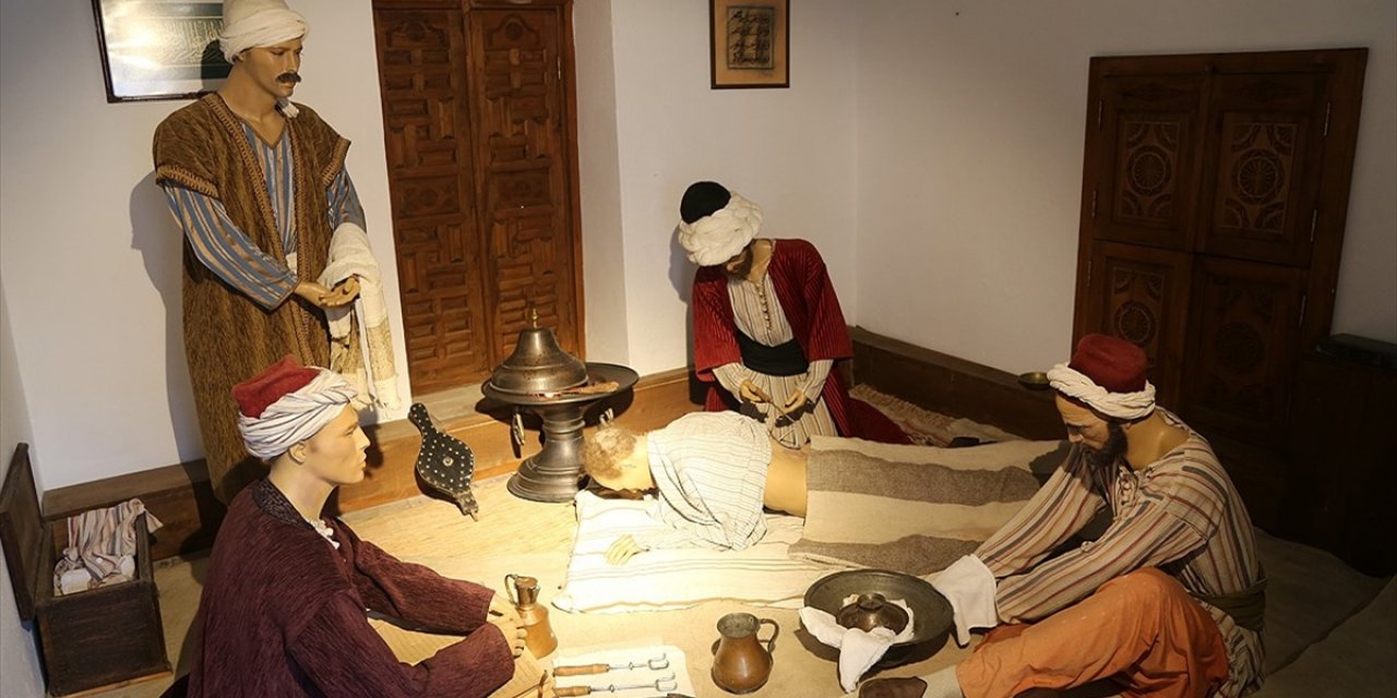 Osmanlı'da İnsan Değerini Anlatan Müze Turistlerin İlgi Odağı Oldu