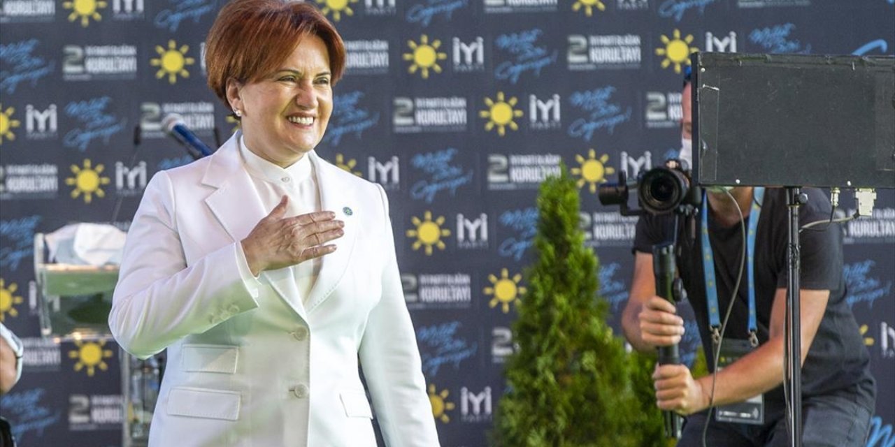 İyi Parti Tarihi bir gün Yaşadı - Meral Akşener rekor oyla tekrar seçildi