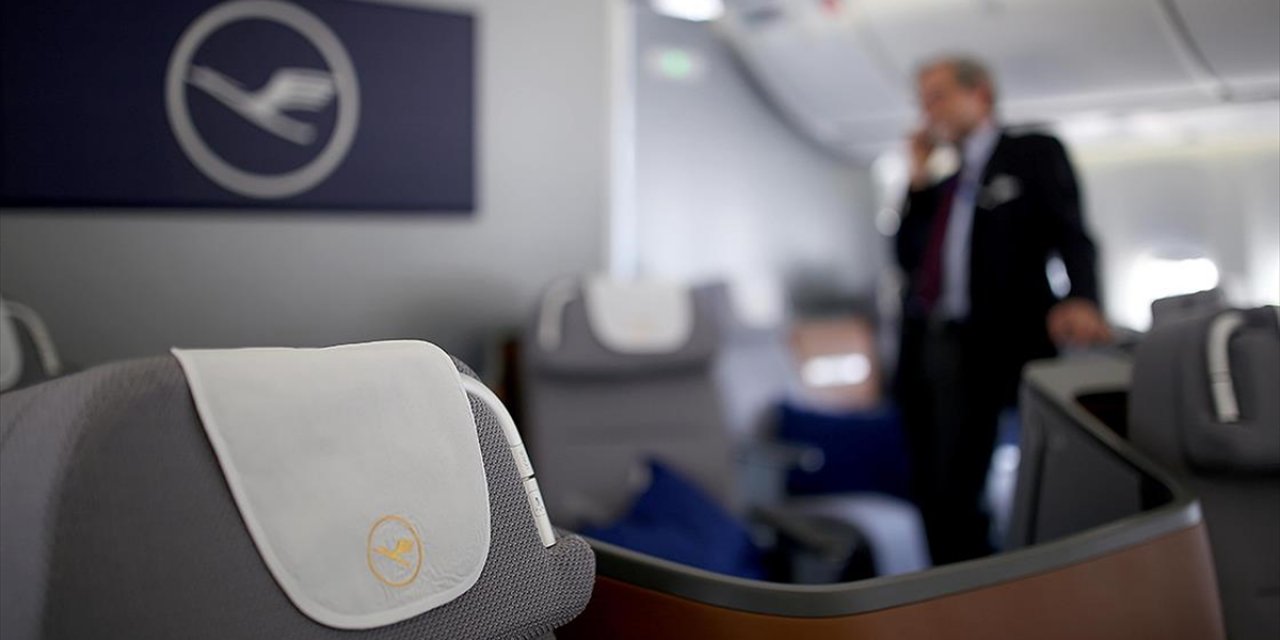 Almanya'nın En köklü Hava Yolu Şirketi Lufthansa'da Kriz Şirket Küçülmeye gidiyor işçiler çıkarılıyor