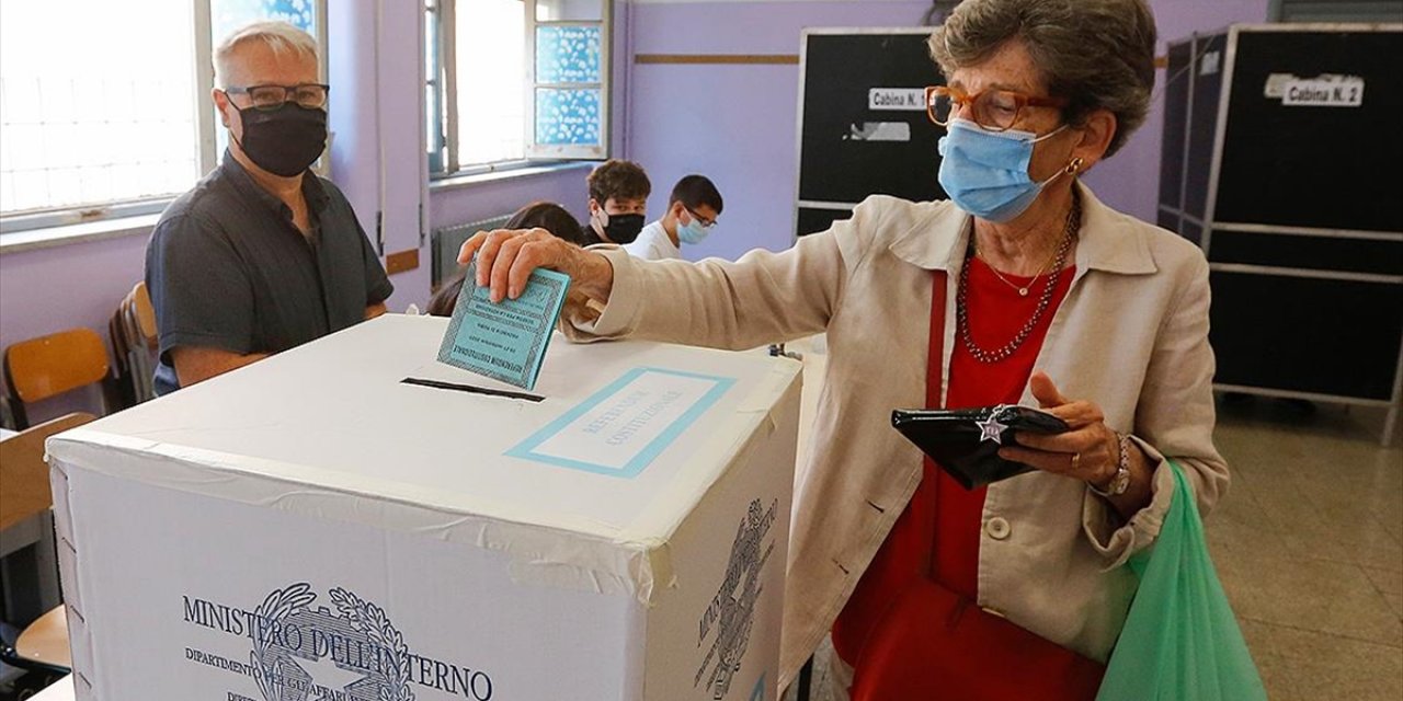 İtalya Eşi Benzeri görülmemiş bir uygulamayı devreye koydu Dünya Medyası İse gelişmeyi flaş geçti