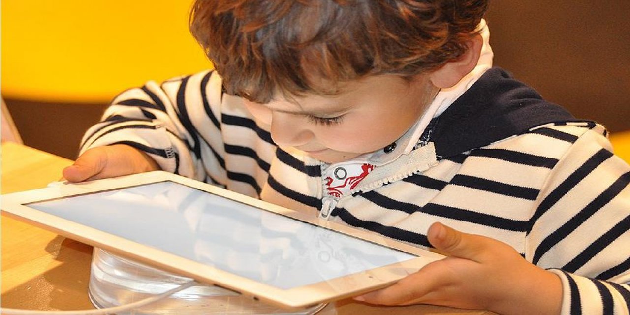 Uzmanından Çocuklarda Teknoloji Bağımlılığına Karşı Ebeveynlere Tavsiyeler