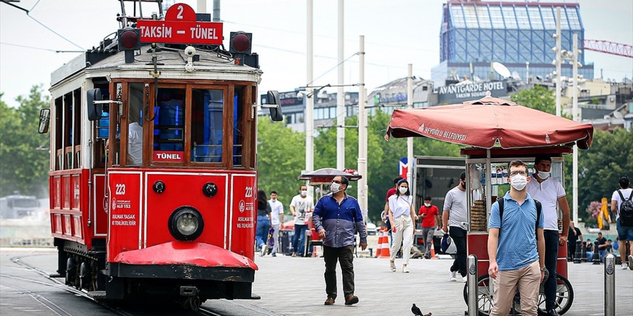 Uzmanından İstanbul'a Döneceklere '14 Gün İzole' Uyarısı