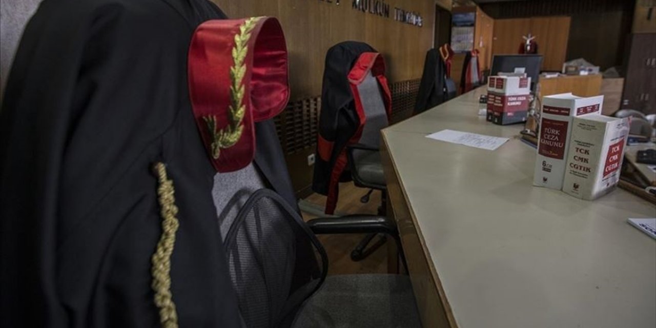 Bakan Gül, 1200 Hakim ve Savcı Alınacağını Açıkladı