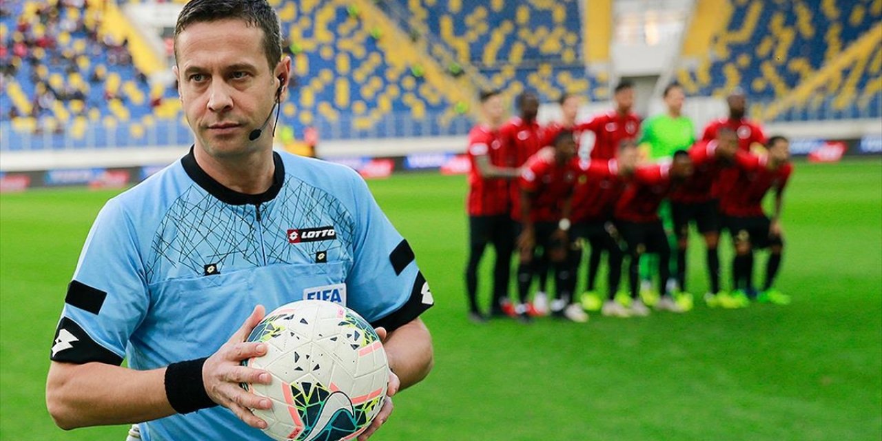 UEFA'dan FIFA Kokartlı Halis Özkahya'ya Görev