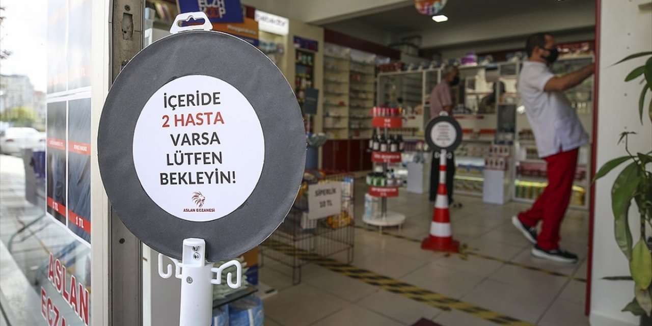 Eczanelerde Koronavirüs Tedbirleri Başladığı Noktaya Dönüyor