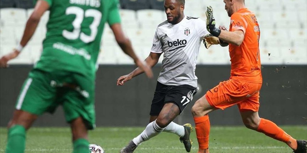 Siyah-Beyazlı Ekip Avrupa'da Tutunamadı
