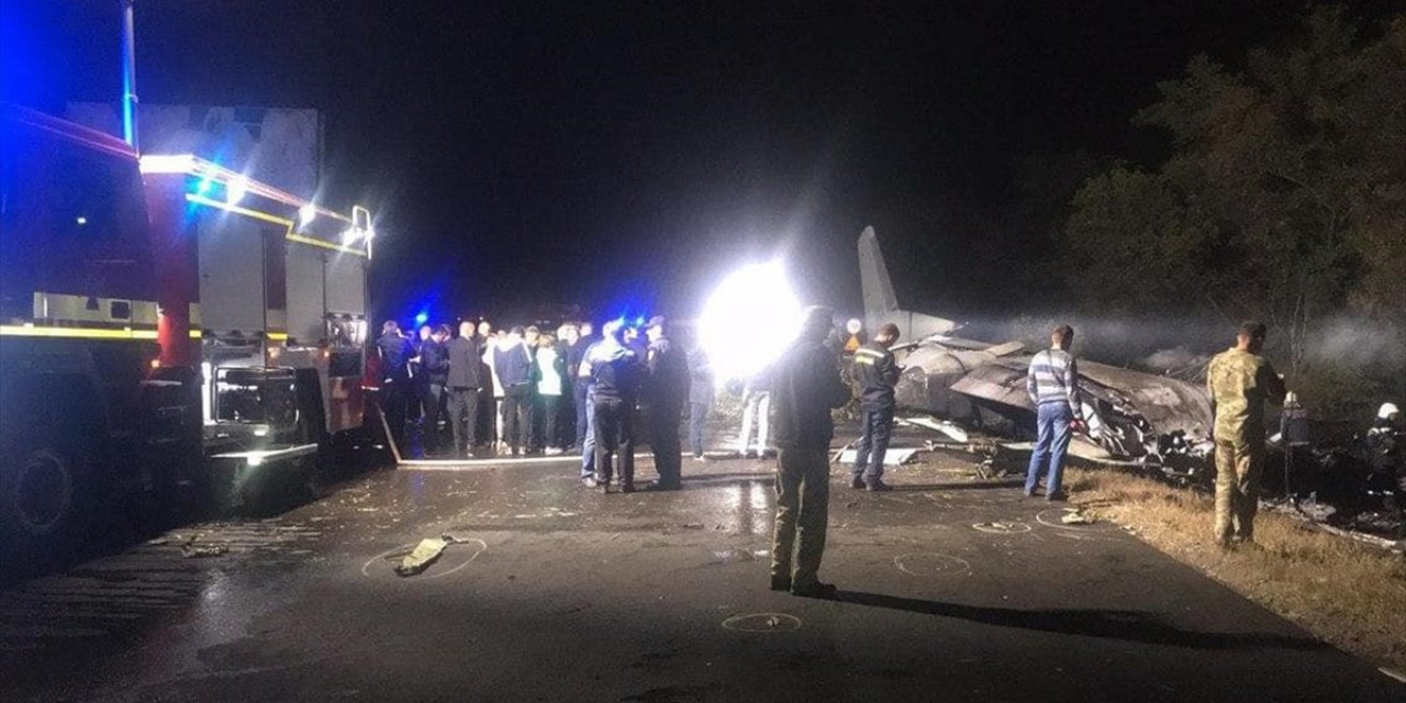 Ukrayna'da Uçak Düştü! Çok Sayıda Kişi Hayatını Kaybetti