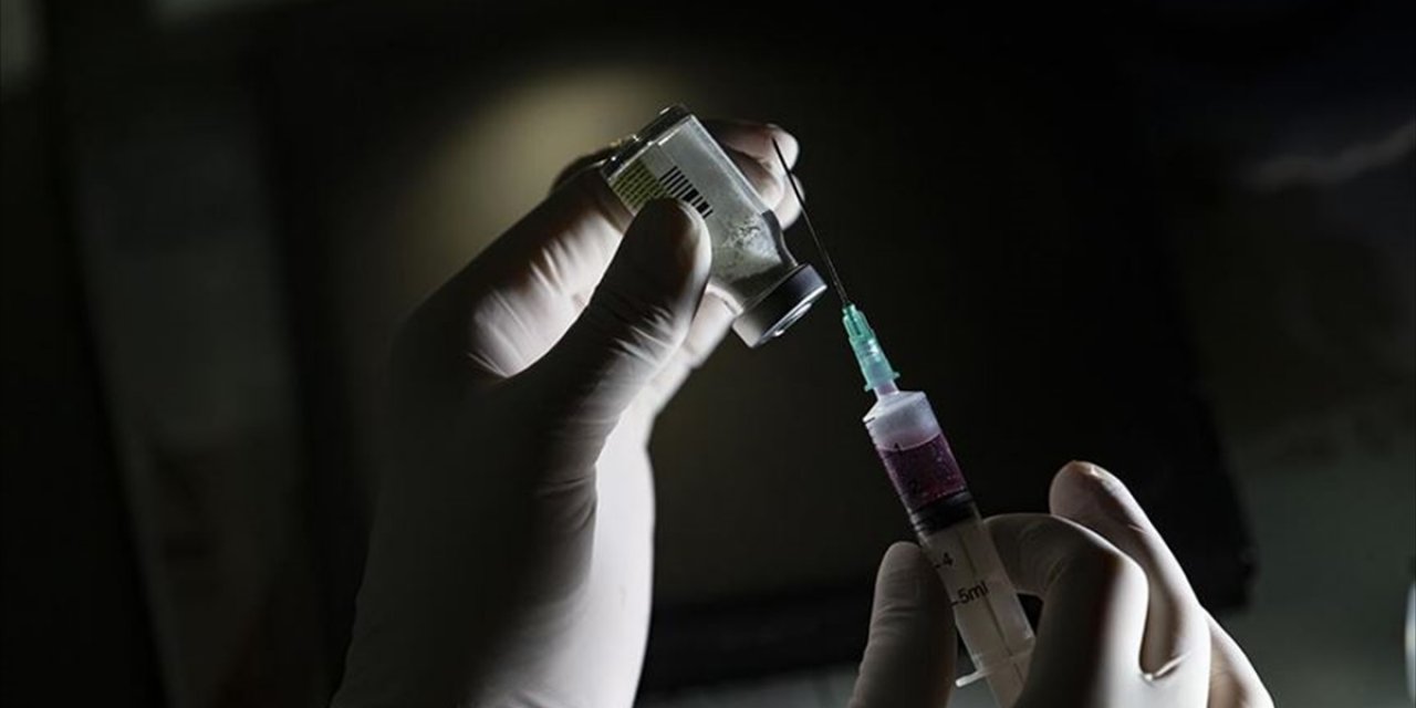 Kovid-19 Karşı Geliştirilen İlk Aşı Yapıldı