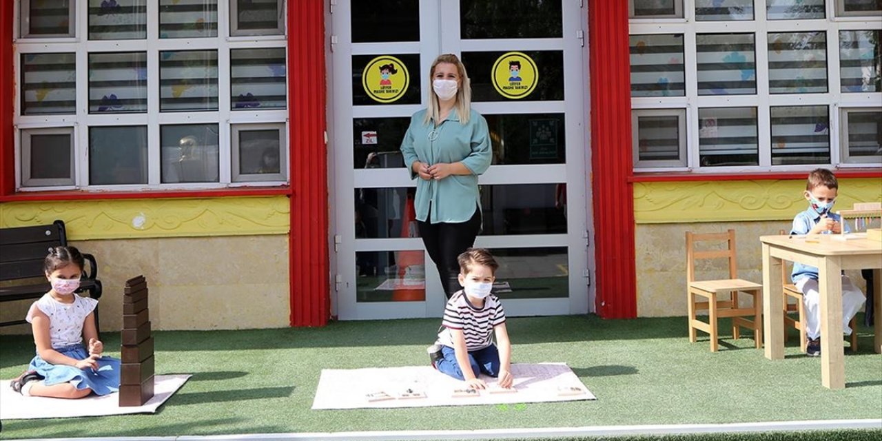 Eğitimi Eğlenceli Hale Getiren İrem Öğretmen 'Dünyanın En İyi 100'ne Girdi
