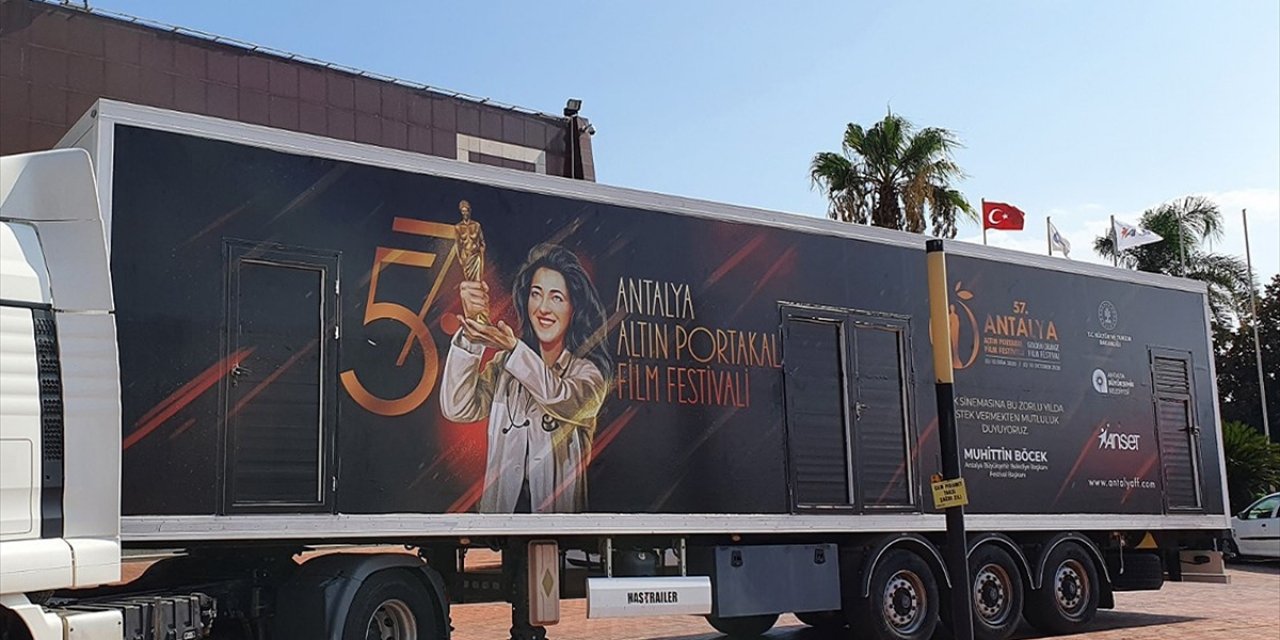 Altın Portakal 'Sinema Tırı' Seyircilerini Bekliyor