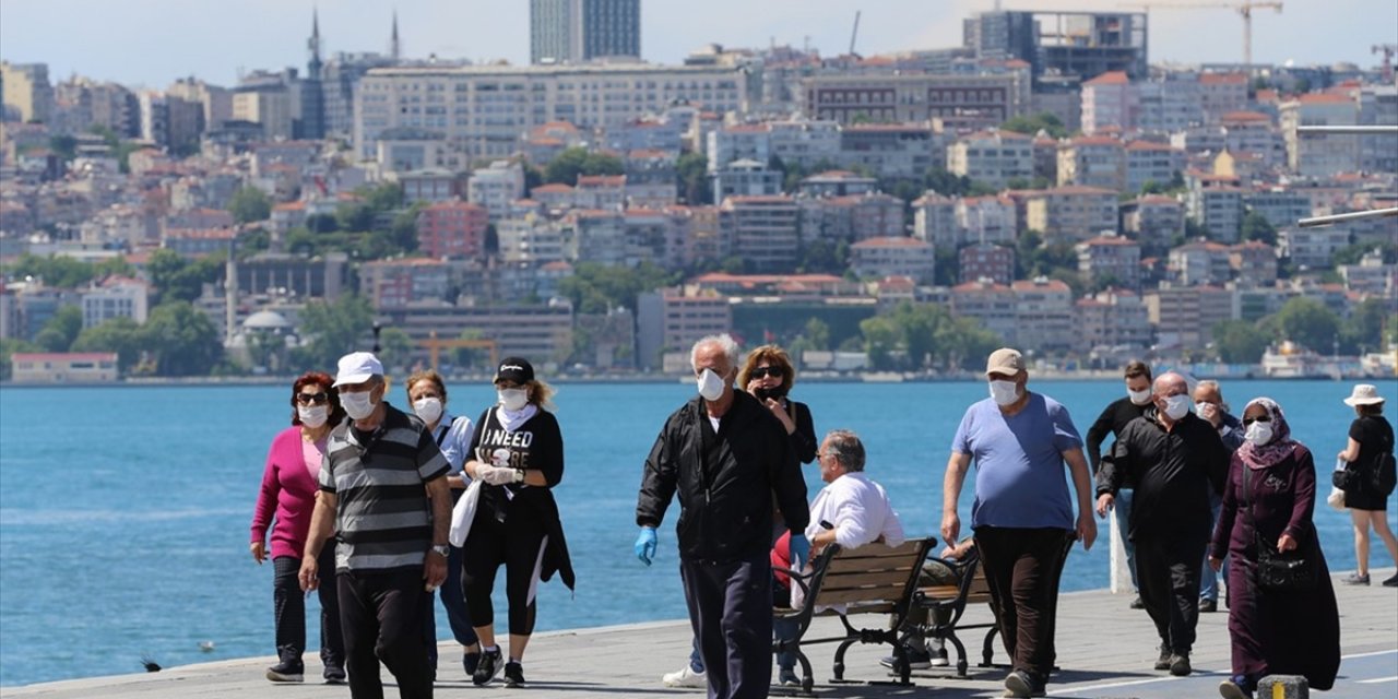 İstanbul'un Yaşlı Nüfusu 61 İlin Nüfusunu Geride Bıraktı