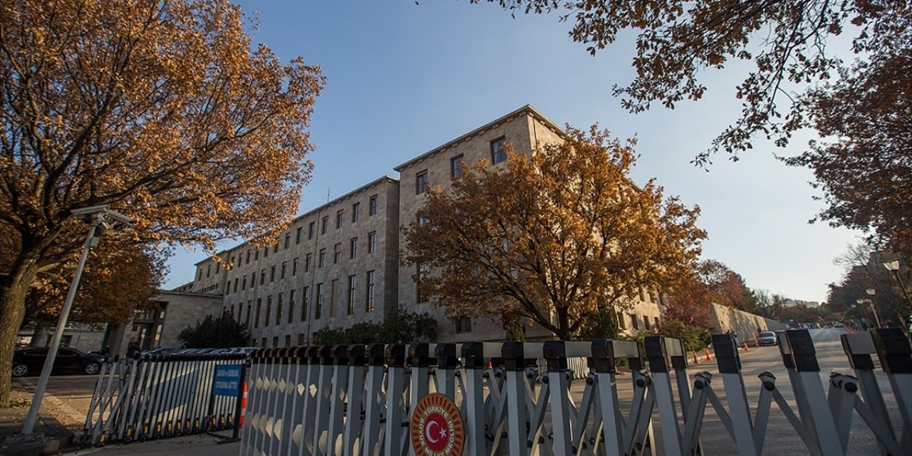 TBMM'ye Ziyaretçi Yasağı Getirildi