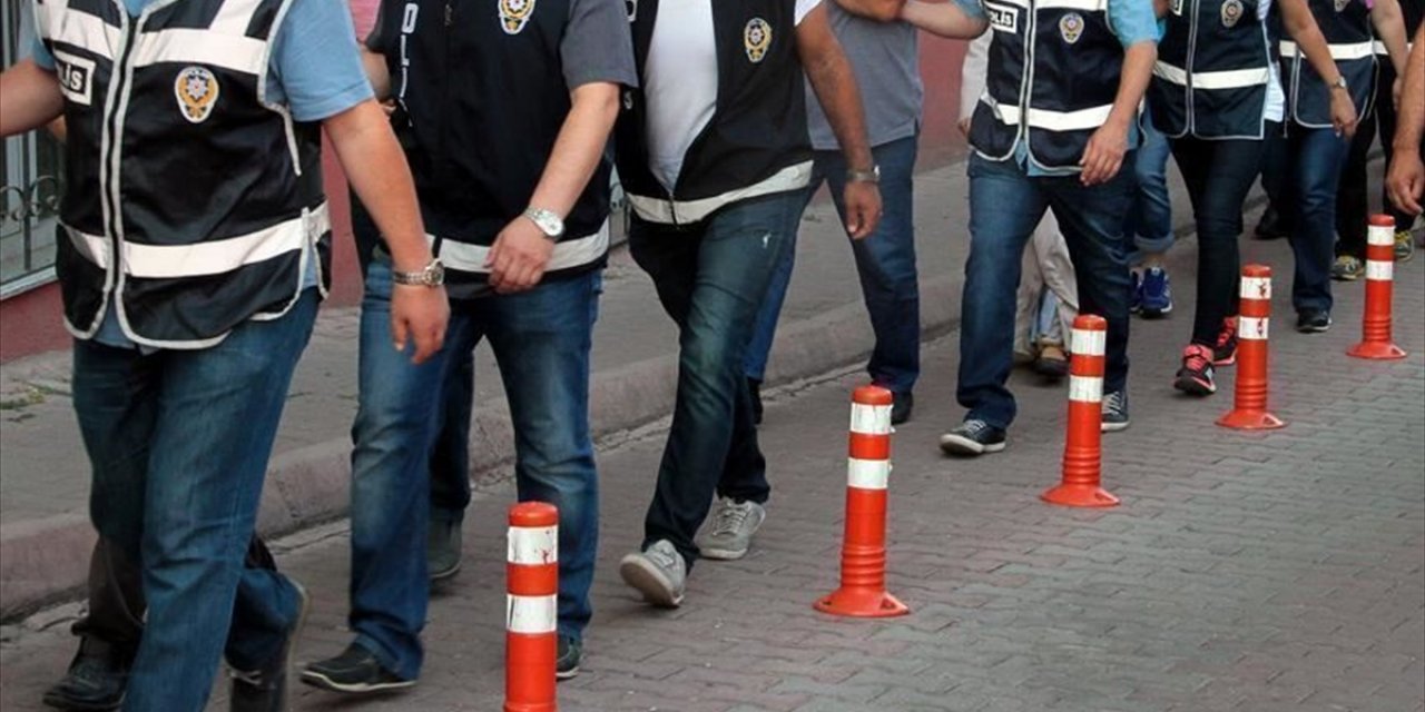 Eski HDP Milletvekili Terör Soruşturması Kapsamında Gözaltına Alındı