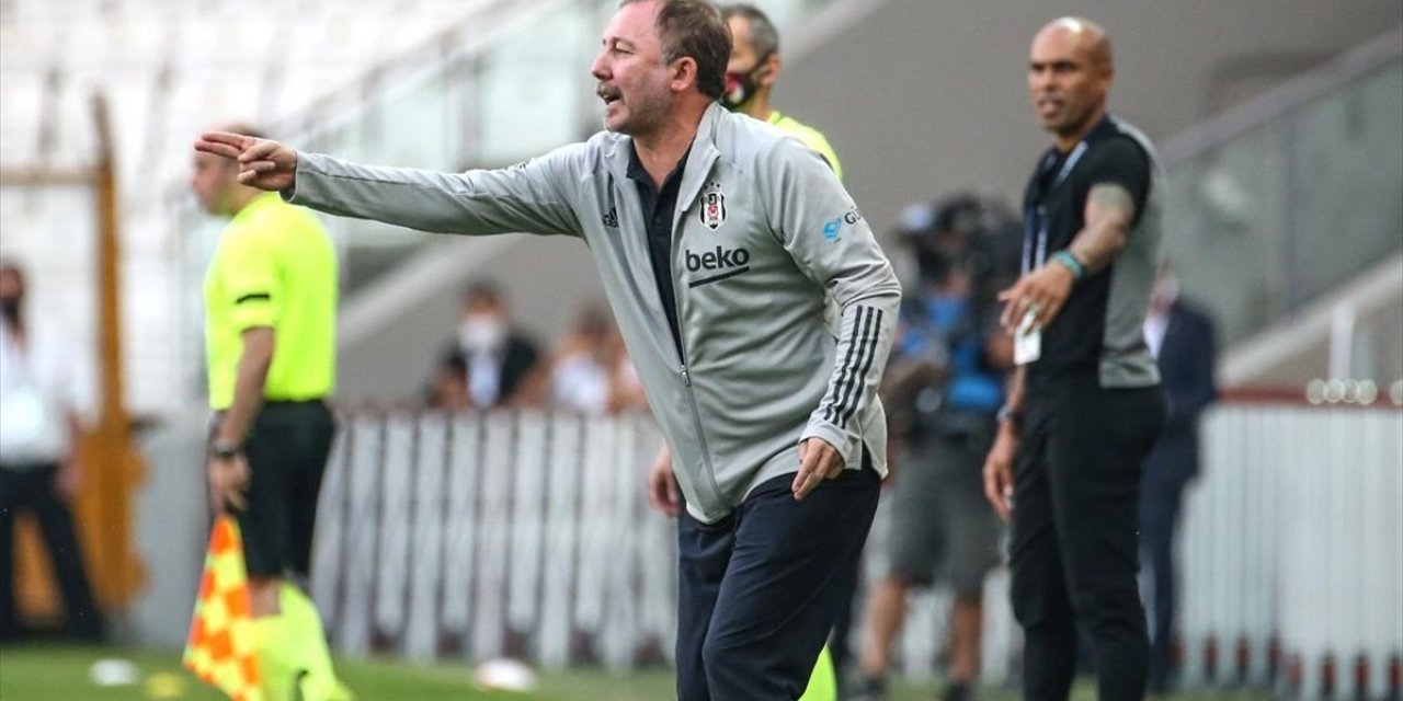 Beşiktaş Teknik Direktörü Sergen Yalçın Beşiktaş kaybedince suçluyu buldu