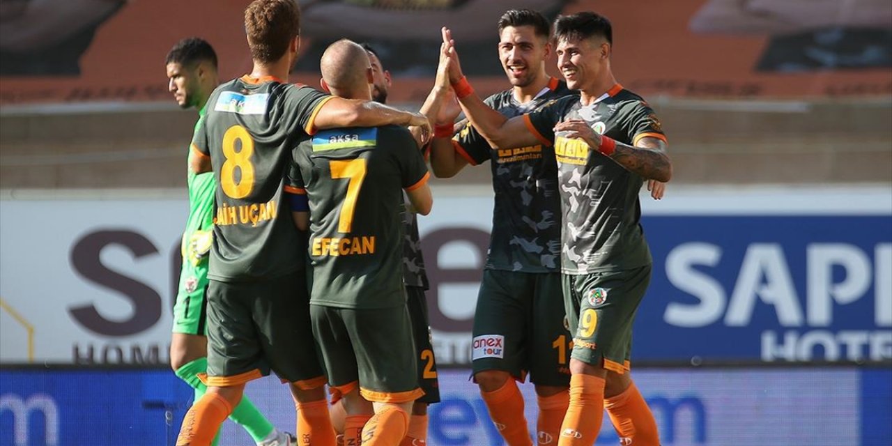 Aytemiz Alanyaspor Zirveye Yerleşti