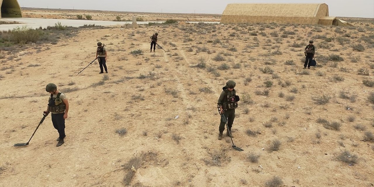 Libya'da Hafter'in Tuzakladığı Mühimmatları TSK Temizliyor
