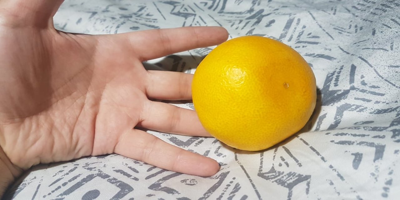 Mandalina kabuklarını atıyorsanız derhal vazgeçin kaynatılır içilirse o sorunu hemen bitirir