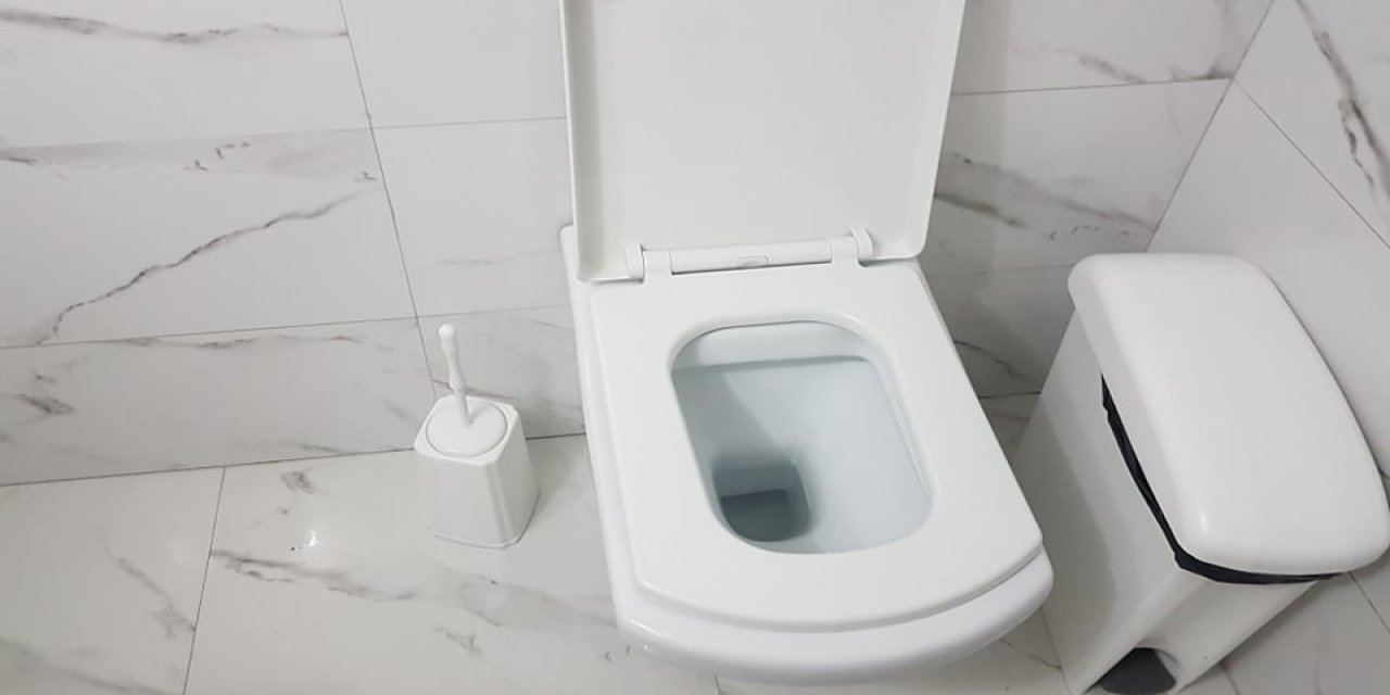 Klozete sirke döküp sifonu çekti sonrasında olanlara inanamadı siz de deneyebilir ve..