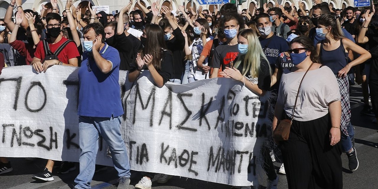 Yunanistan'da Kamu Çalışanları Bir Günlük Greve Gitti