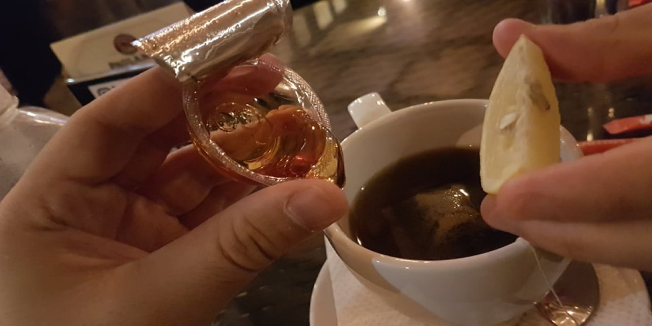 Nane Çay Sirke ve Limonu Balla karıştırıp gece uyumadan içtiğinizde sabaha o sorun geçer