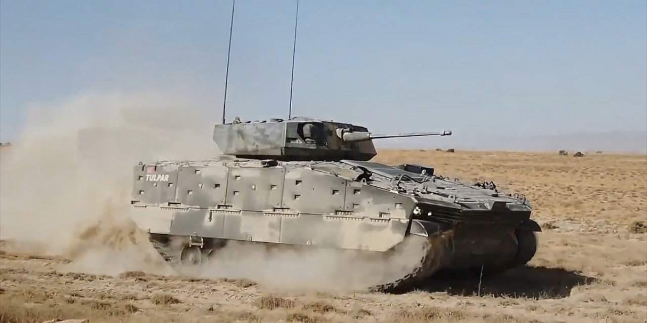 Türk Savunma Sanayisinin Geliştirdiği Zırhlı Muharebe Aracı 'Tulpar' Göreve Hazır