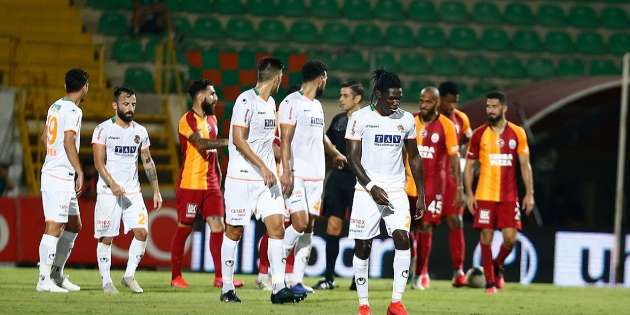 Galatasaray ile Aytemiz Alanyaspor, Süper Lig'de 9. Randevuda
