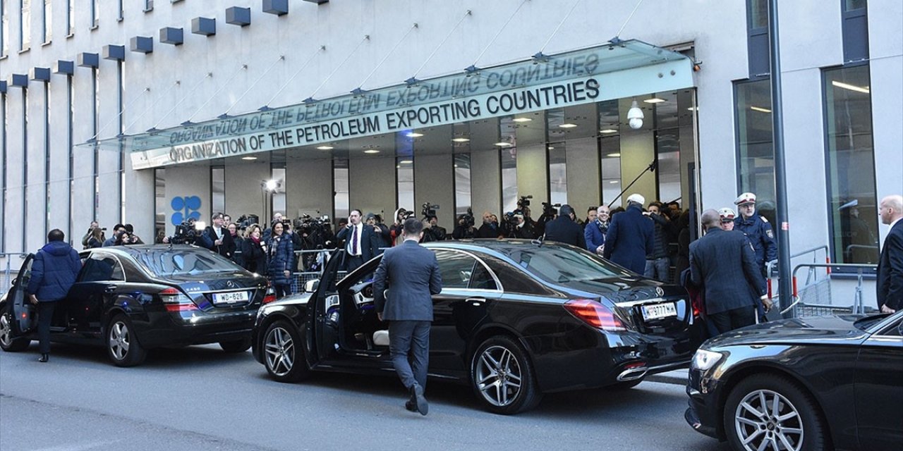 OPEC+ Grubundan 'Üretim Kesintisi Anlaşmasına' Tam Uyum Vurgusu