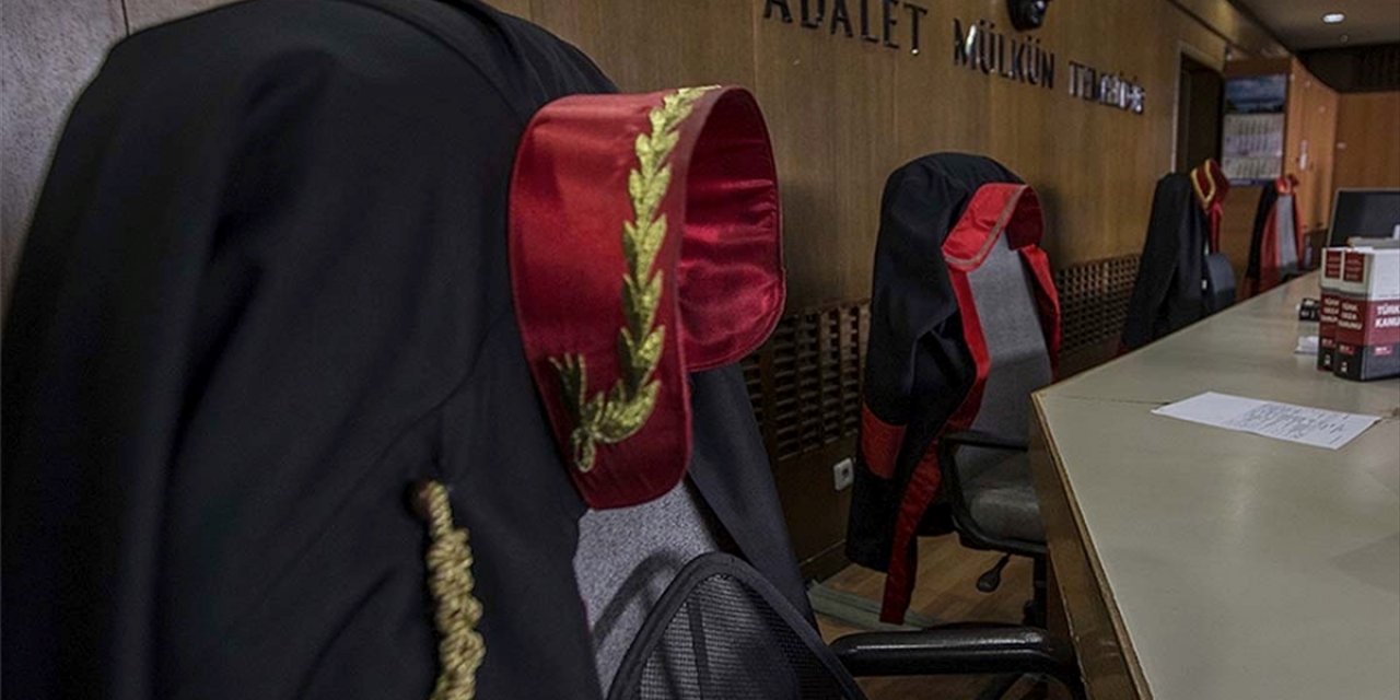 HSK Tarafından Meslekten İhraç Edilen İki Hakim Gözaltına Alındı
