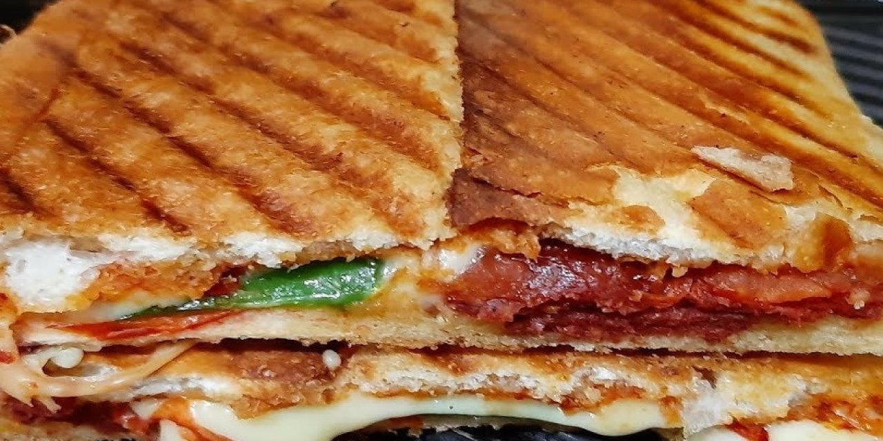 Tavada tost yapımını öğrenince artık makineden vazgeçeceksiniz çünkü tavada piştiğinde..