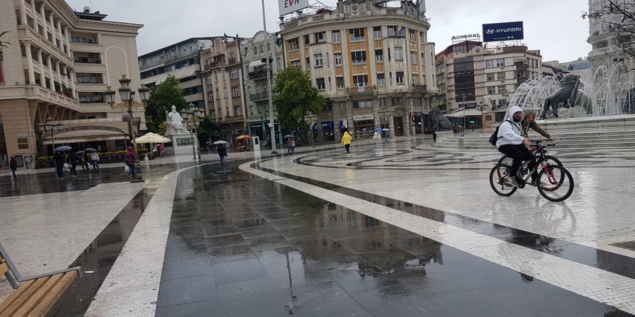 Kuzey Makedonya'da sokağa çıkma yasağı mı geliyor?