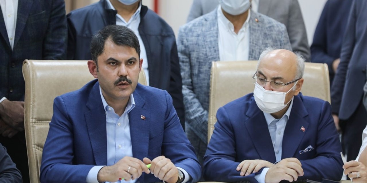 İzmir depremindeki en net enkaz sayısı ve yaralı sayısını Bakan Açıkladı ve kan ihtiyacıyla ilgili bilgi verdi
