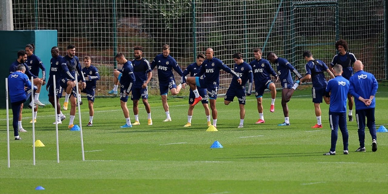 2 Kasım Pazartesi günü yapılacak olan Fenerbahçe Antalyaspor Maçı öncesi Fenerbahçe'den son haber.